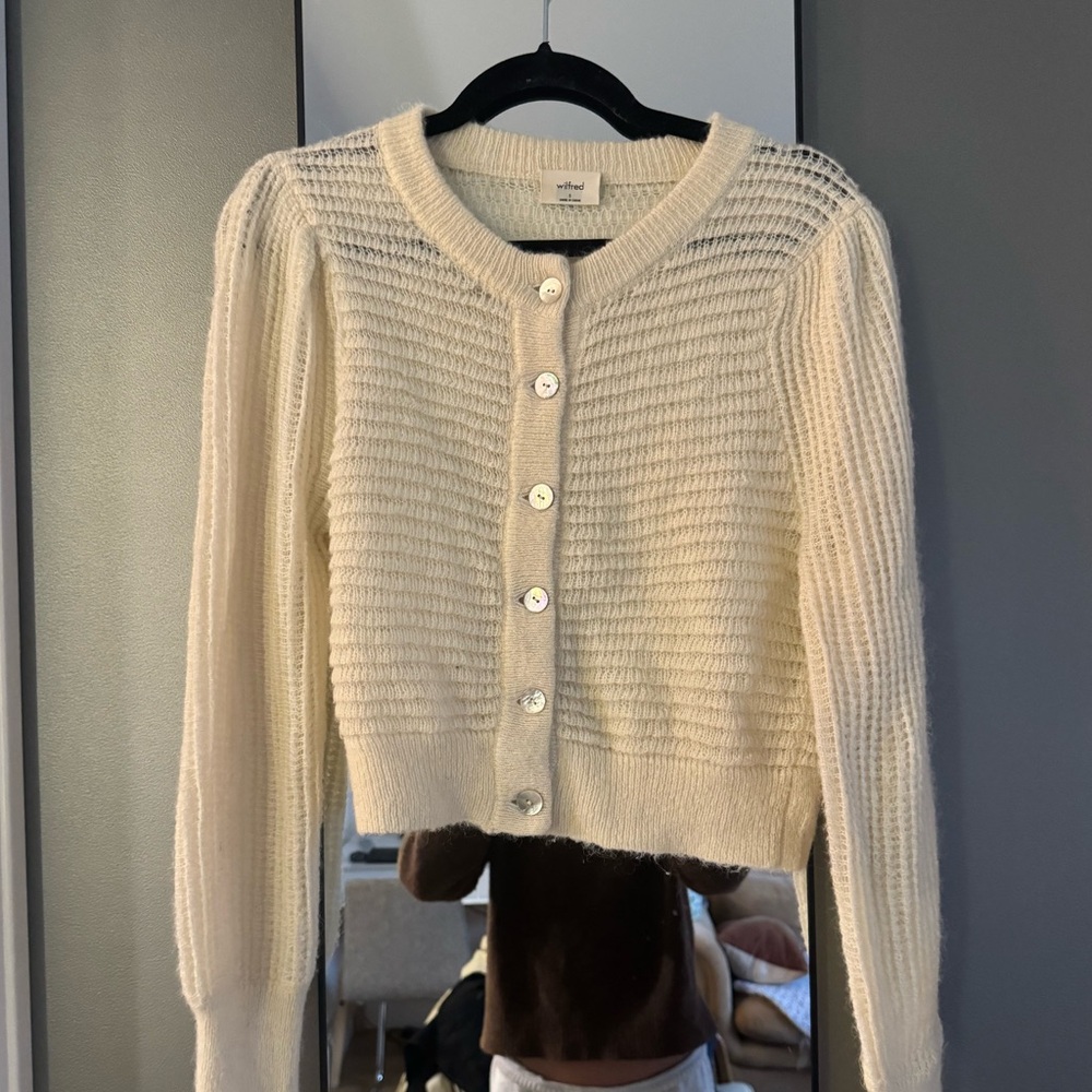 ARITZIA CREAM CARDIGAN